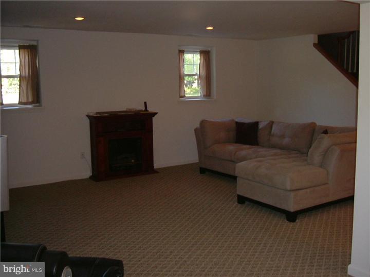 25 Burrs Mill Road Southampton, NJ 08088 - Photo 15 of 21 Family Room