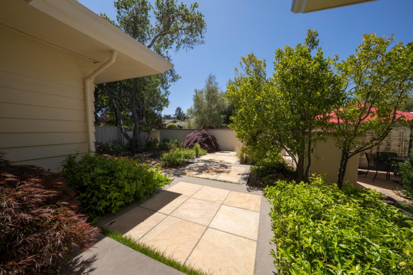 14 Oak Road Santa Cruz, CA 95060 - Photo 49 of 53 a view of a back yard of the house