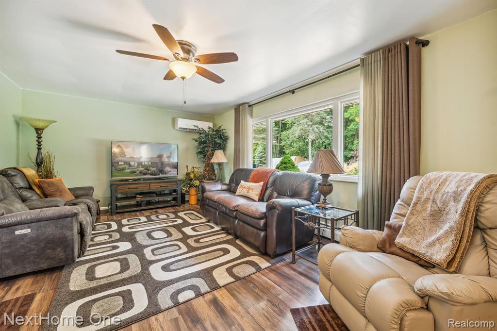 4567 Valentine Road Whitmore Lake, MI 48189 - Photo 13 of 51 Gallery Image 13