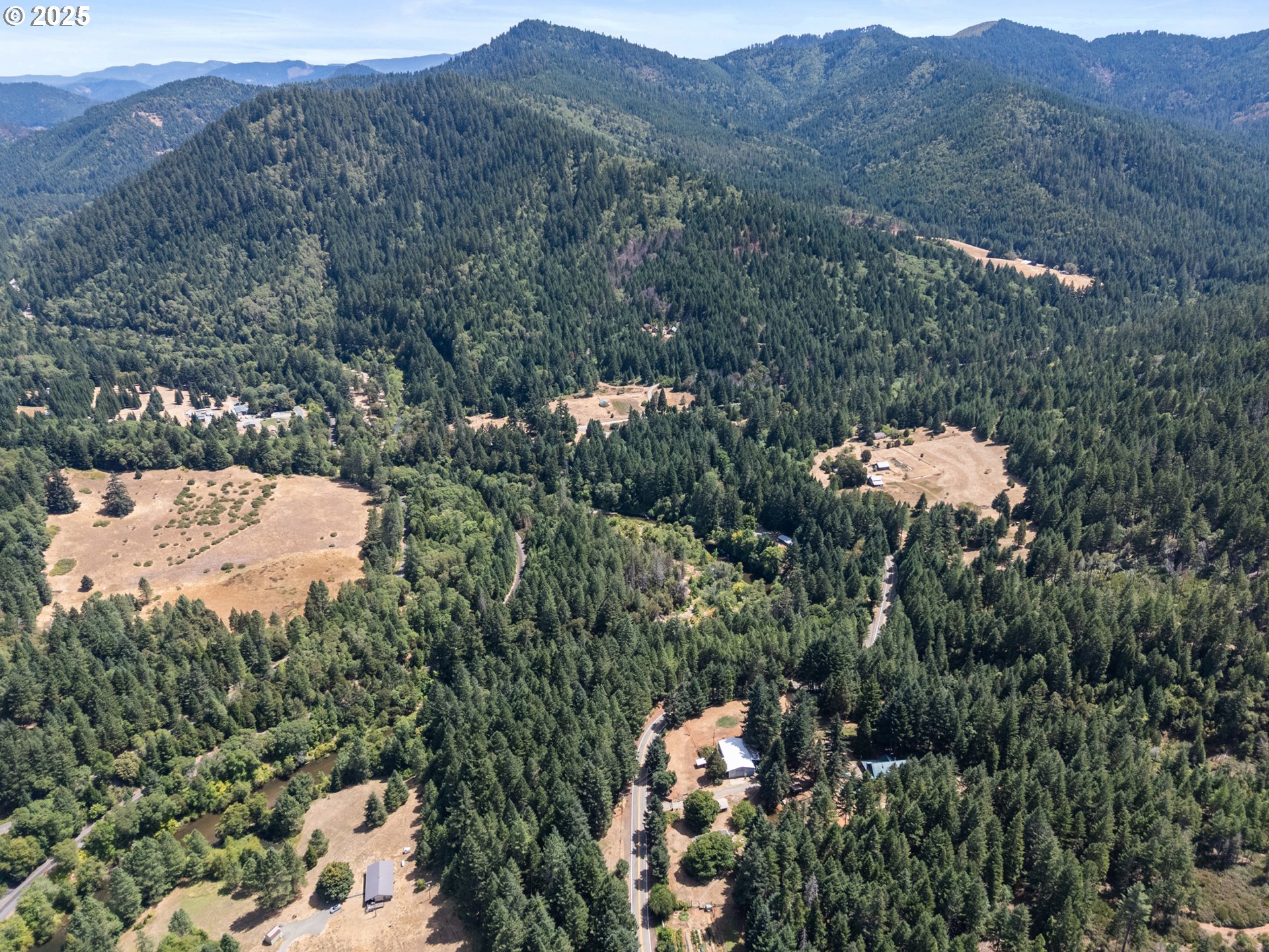 4215 Mt Reuben Road Glendale, OR 97442 - Photo 38 of 40 an aerial view of house with mountain view
