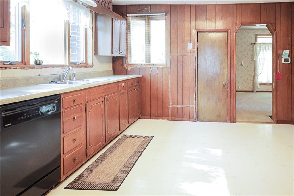 241 South Walnut Street Jamestown, IN 46147 - Photo 22 of 36