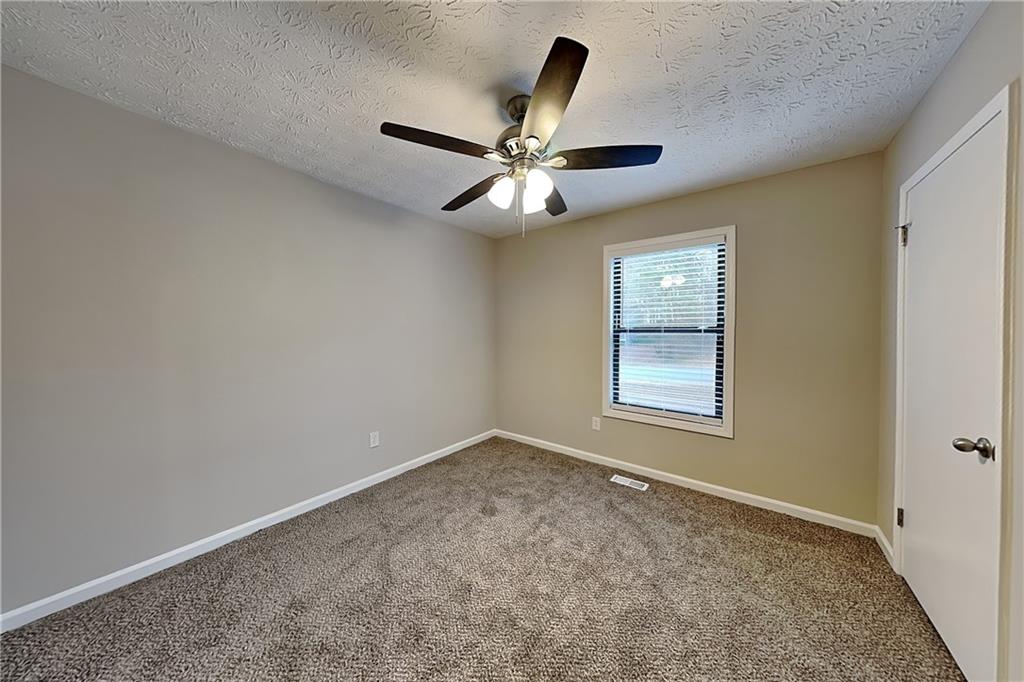 647 Sunshine Trace Northwest Acworth, GA 30102 - Photo 14 of 31