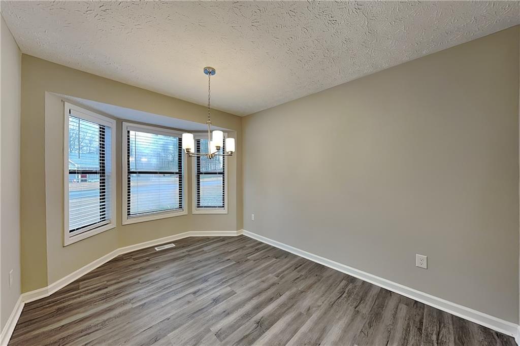 647 Sunshine Trace Northwest Acworth, GA 30102 - Photo 9 of 31