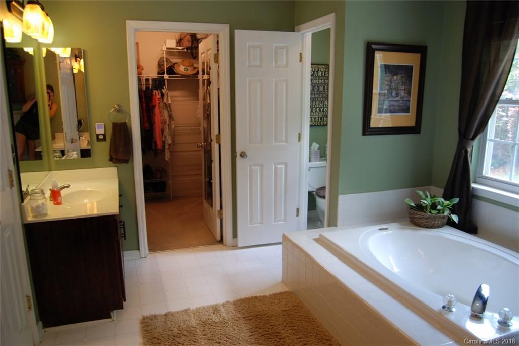 537 Whitehead Court Fort Mill, SC 29708 - Photo 12 of 20