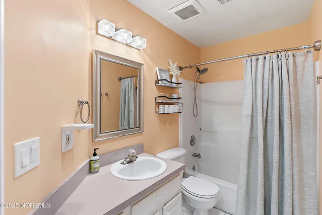 $699,999 | 649 Toms River Road, Jackson, NJ 08527