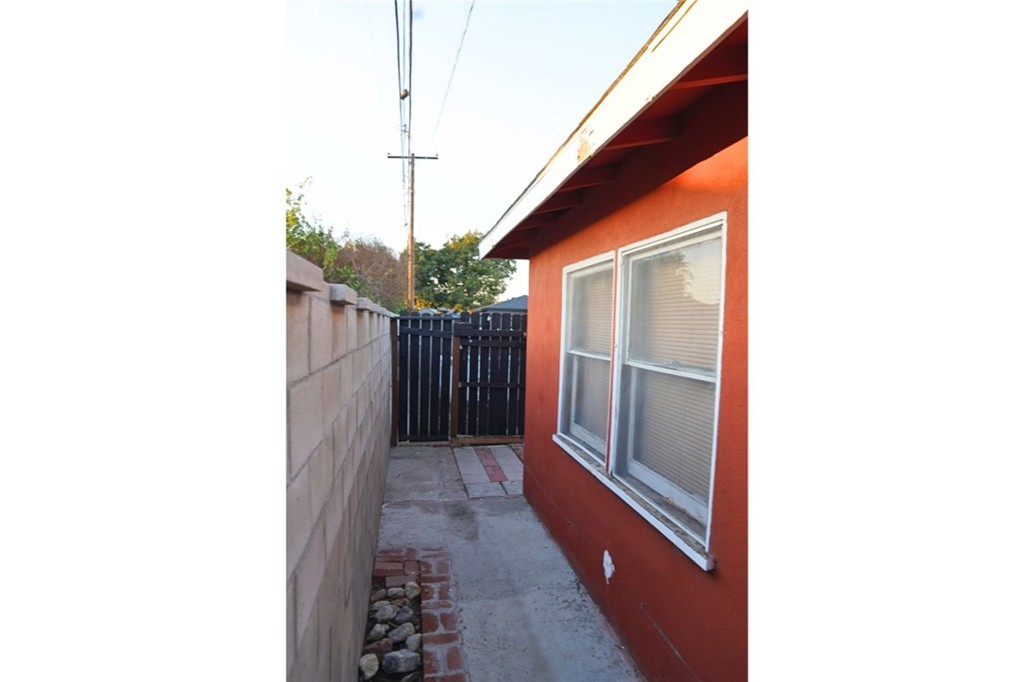 10924 Rincon Drive Whittier, CA 90606 - Photo 13 of 27 a view of a balcony