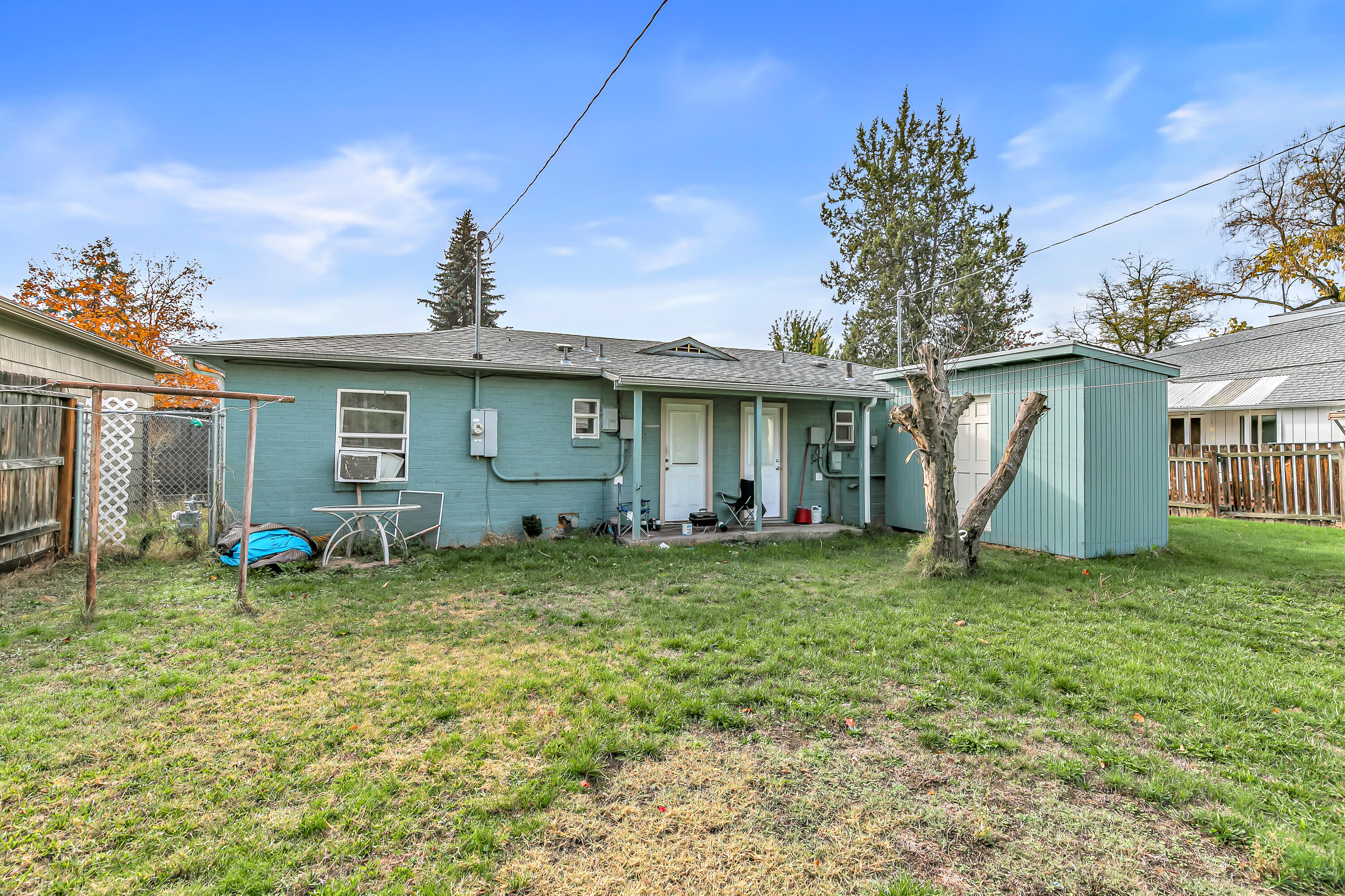 1048 West 13th Street Medford, OR 97501 - Photo 21 of 24
