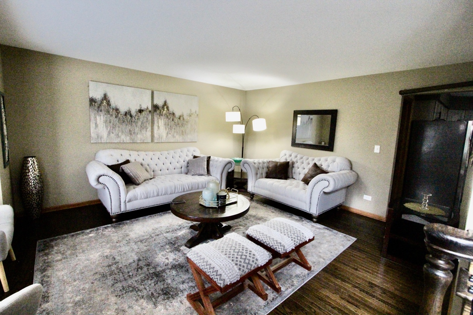 6 Allegheny Court Bolingbrook, IL 60440 - Photo 4 of 38 a living room with furniture and a flat screen tv