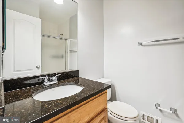 $2,600 | 3810 Chesterwood Drive, Unit 3810, Silver Spring, MD 20906