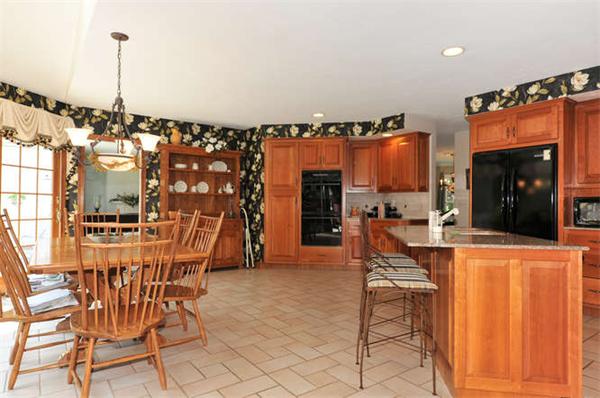 67 Smith Road Northborough, MA 01532 - Photo 11 of 30 Gallery Image 11