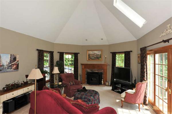 67 Smith Road Northborough, MA 01532 - Photo 17 of 30 Gallery Image 17
