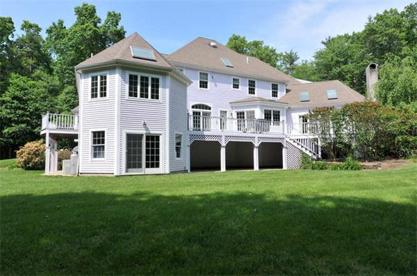 67 Smith Road Northborough, MA 01532 - Photo 3 of 30 Gallery Image 3