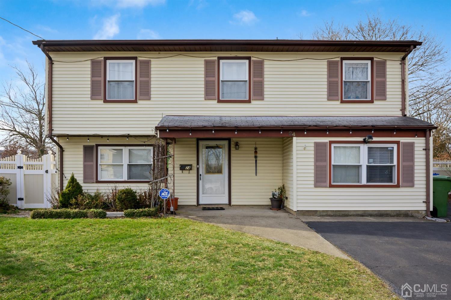 24 Partch Place Edison, NJ 08817 - Photo 1 of 22 a front view of a house