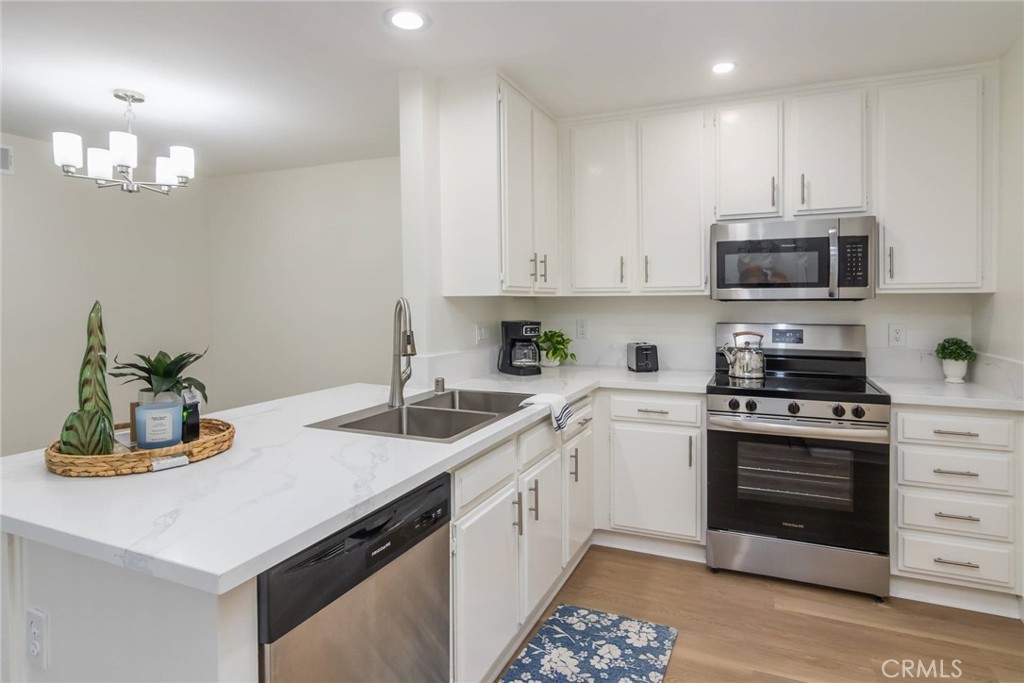 11601 Tampa Avenue, Unit 178 Porter Ranch, CA 91326 - Photo 13 of 52