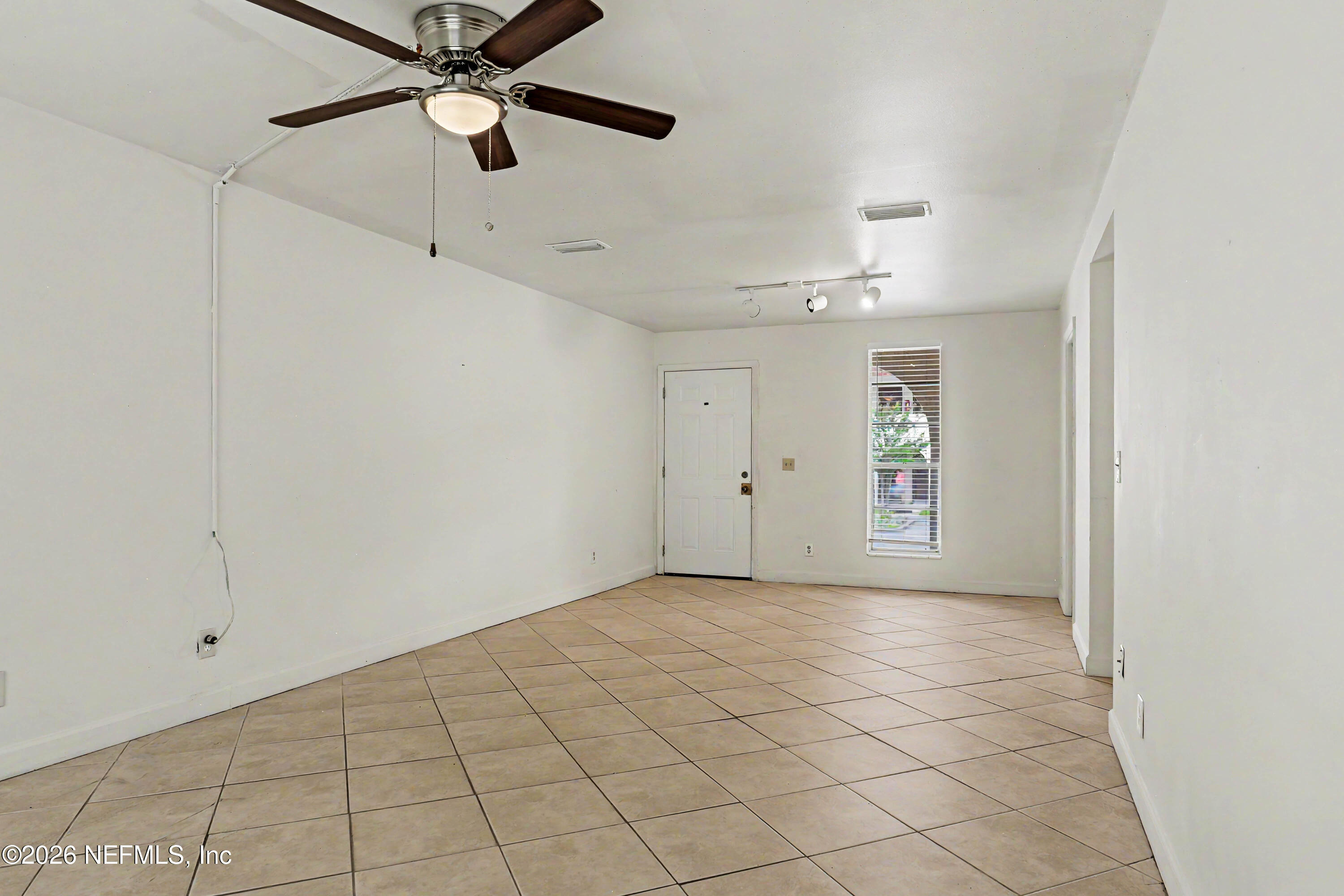 1557 El Prado Road, Unit 1 Jacksonville, FL 32216 - Photo 15 of 28 P1473033