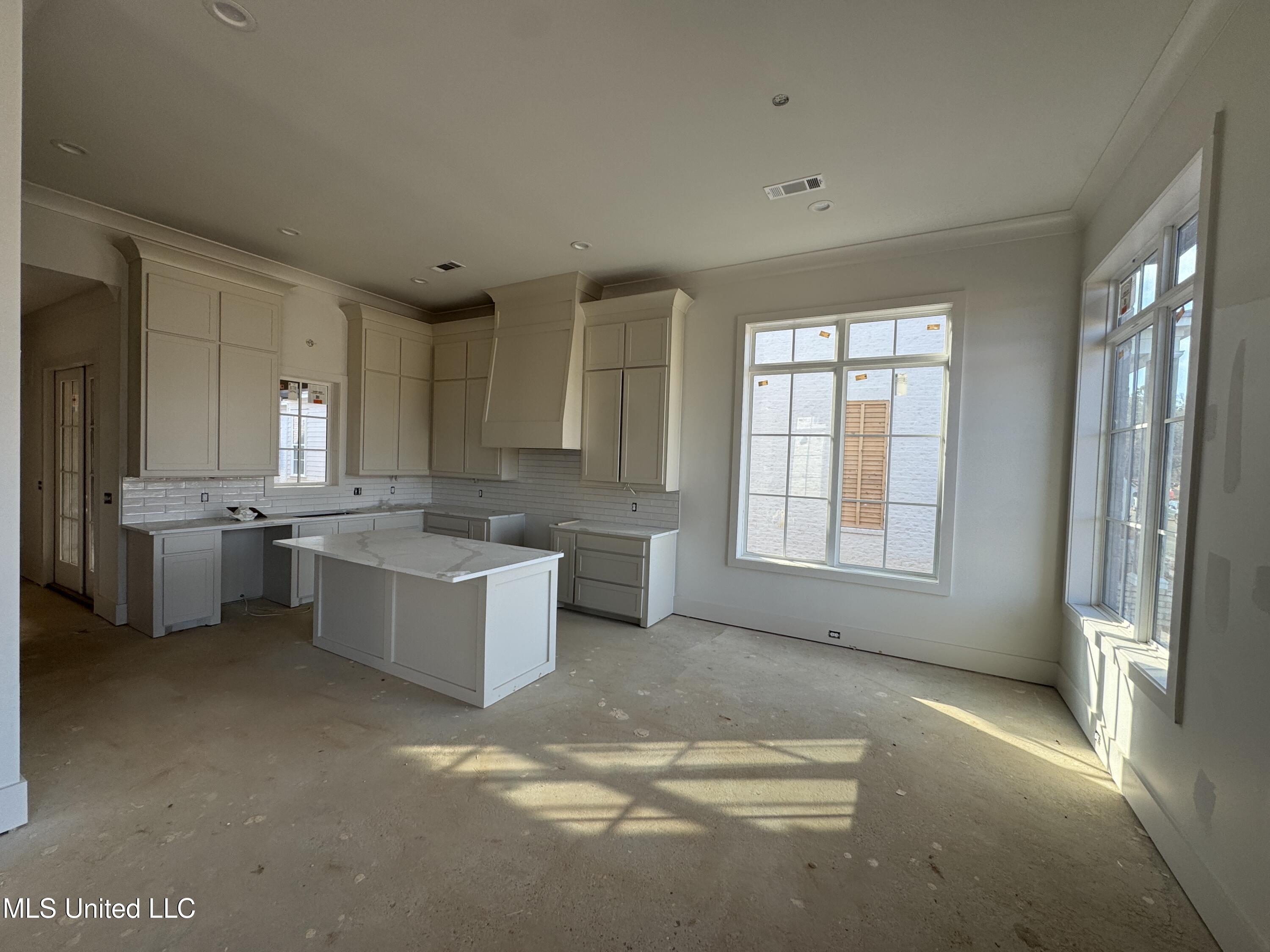 135 Water Street Madison, MS 39110 - Photo 5 of 16 IMG_8963