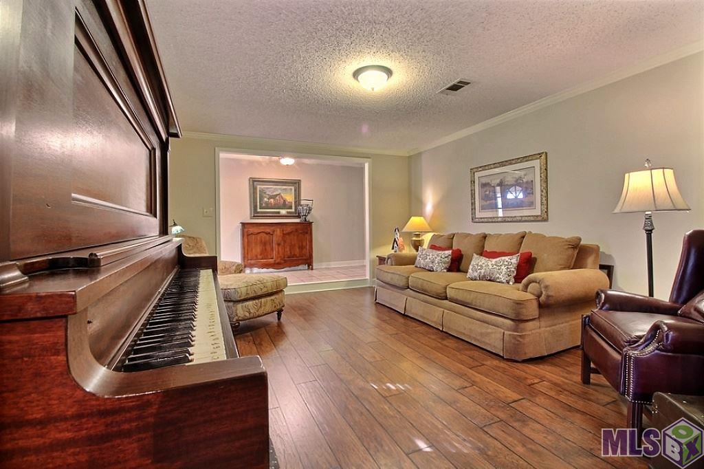 17037 George Oneal Road Baton Rouge, LA 70817 - Photo 5 of 46