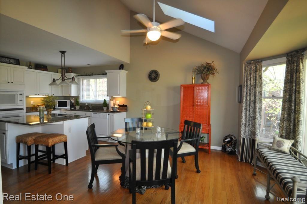 3295 Fulham Drive Rochester, MI 48309 - Photo 13 of 27 13.jpg