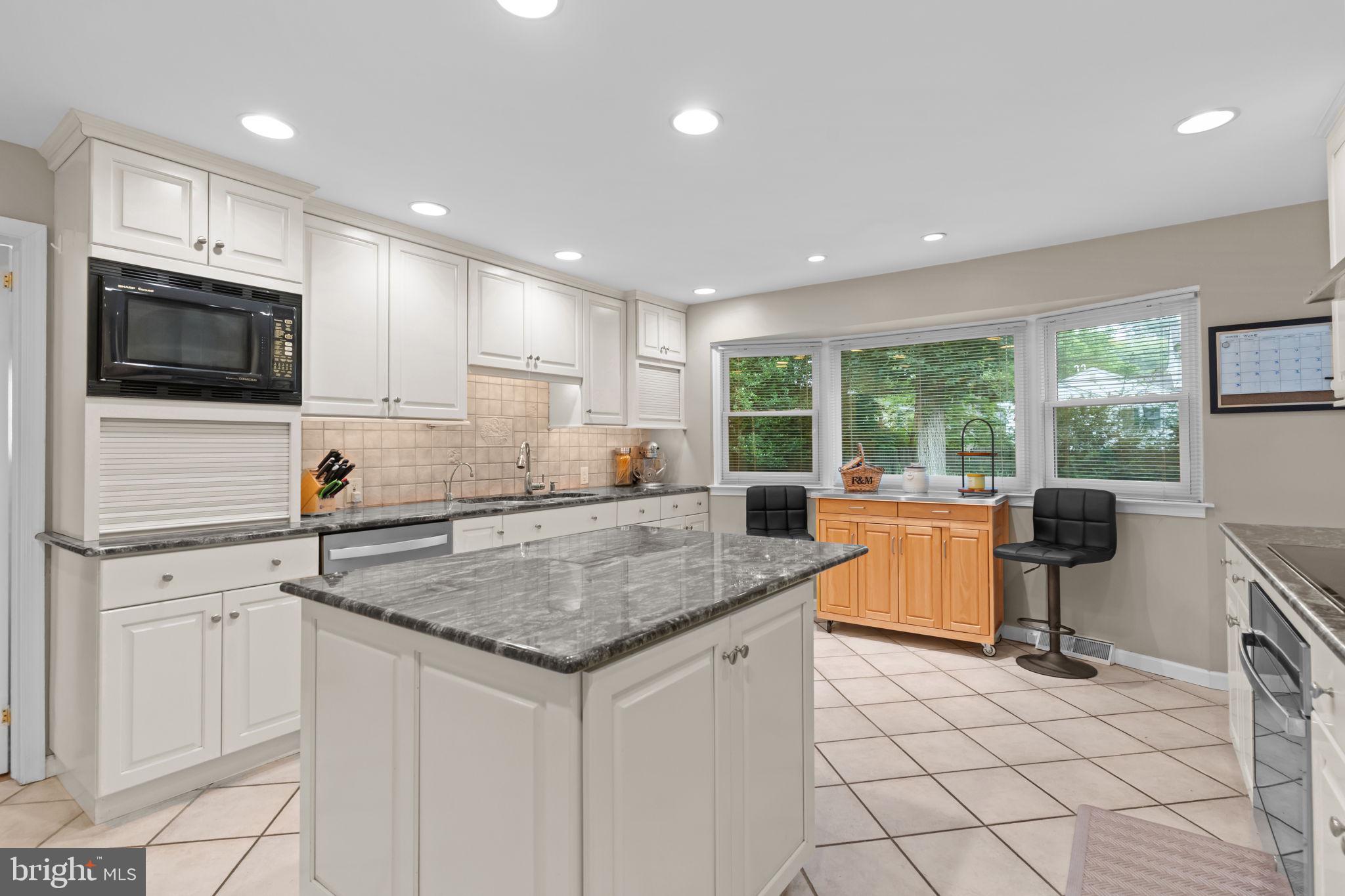 4 Keats Road Yardley, PA 19067 - Photo 15 of 65 Granite countertops