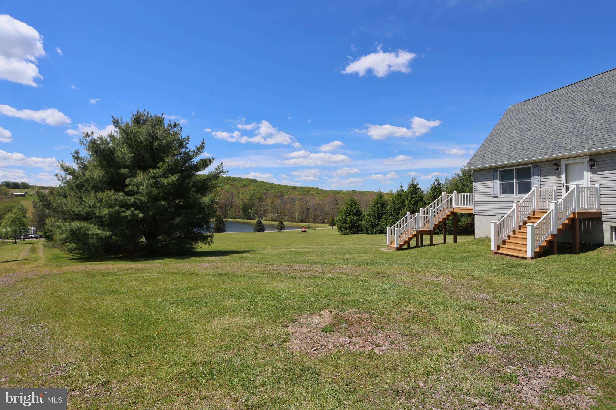1129 Hemlock Road Grantsville, MD 21536 - Photo 51 of 72 Side View