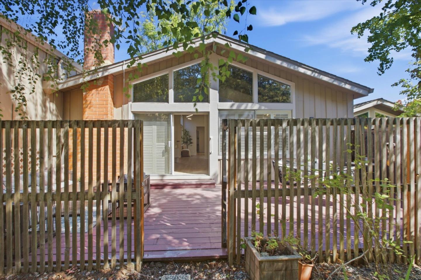 22944 Longdown Road Cupertino, CA 95014 - Photo 37 of 113 Gallery Image 37