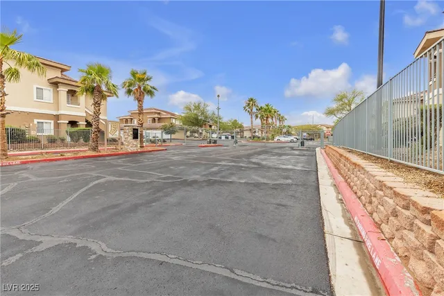 $285,000 | 833 Aspen Peak Loop, Unit 613, Henderson, NV 89011
