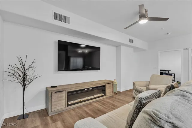 $285,000 | 833 Aspen Peak Loop, Unit 613, Henderson, NV 89011