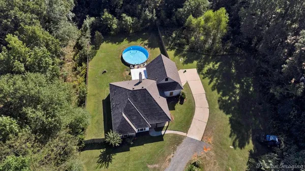 a view of a backyard with a sink