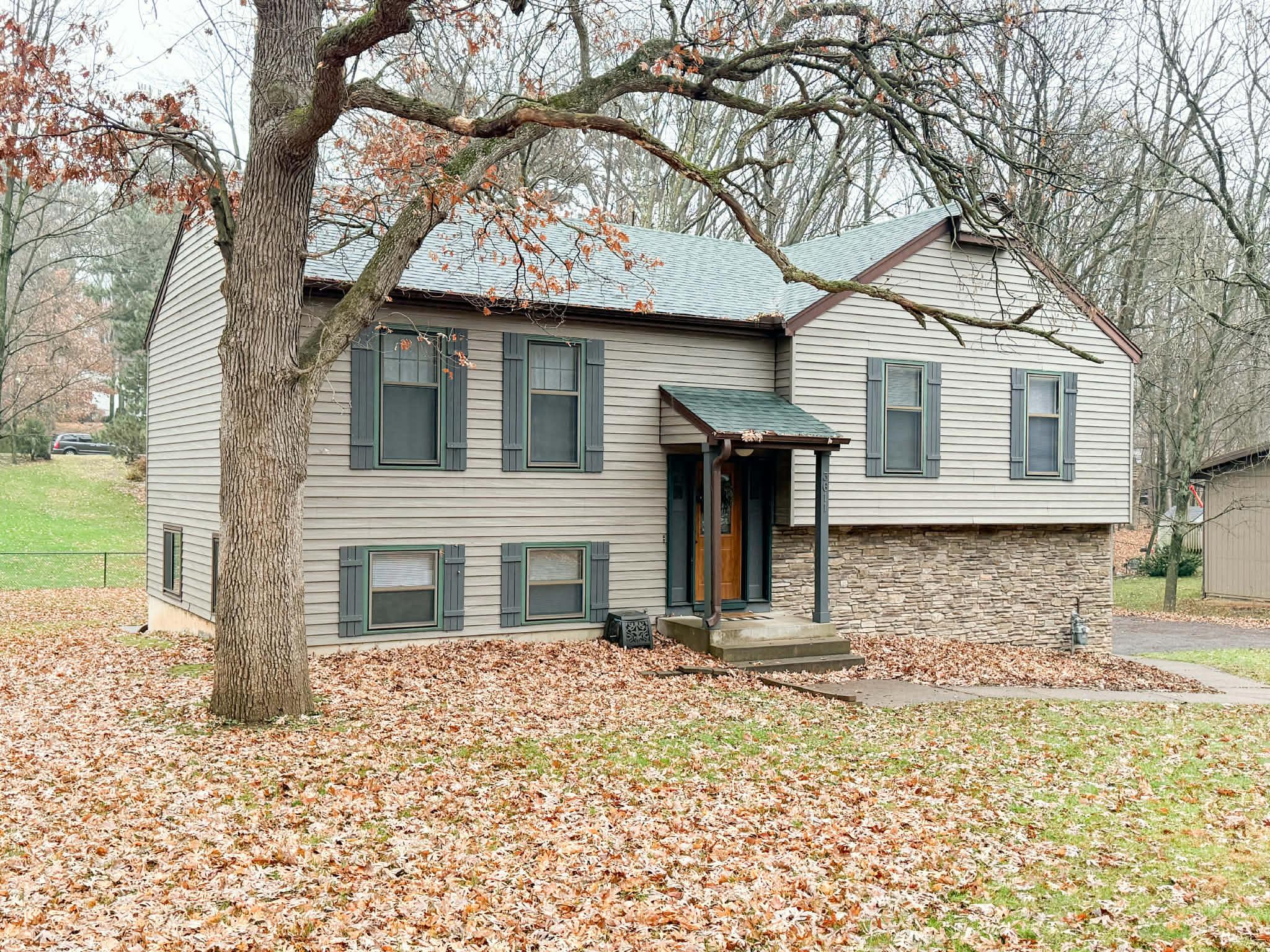 3611 Golf Road Eau Claire, WI 54701 - Photo 2 of 38