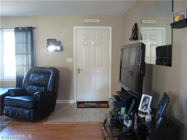 8985 Chipboard Road Rural Hall, NC 27045 - Photo 2 of 12 Living Room.