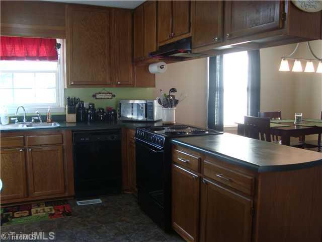 8985 Chipboard Road Rural Hall, NC 27045 - Photo 5 of 12 Kitchen.