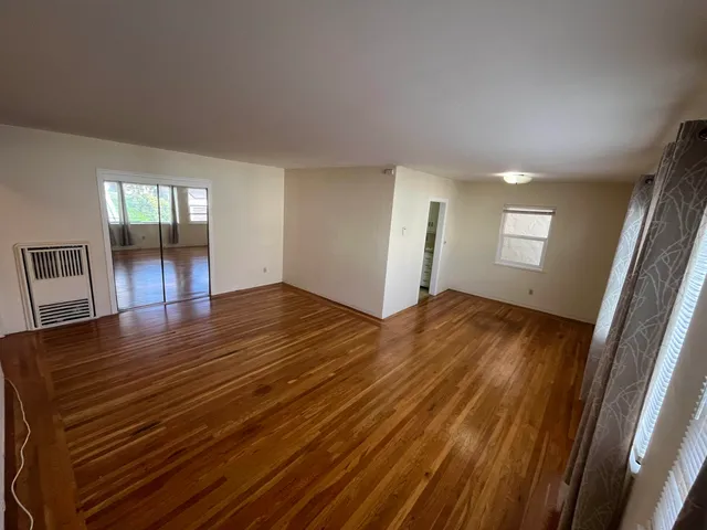 $2,095 | 844 York Street, Unit A, Oakland, CA 94610