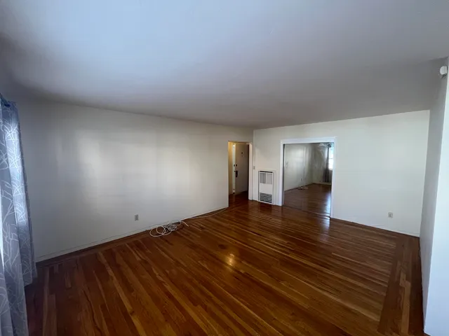 $2,095 | 844 York Street, Unit A, Oakland, CA 94610