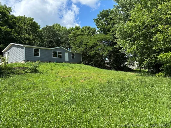 $100,000 | 261 South Main Street, Marengo, IN 47140