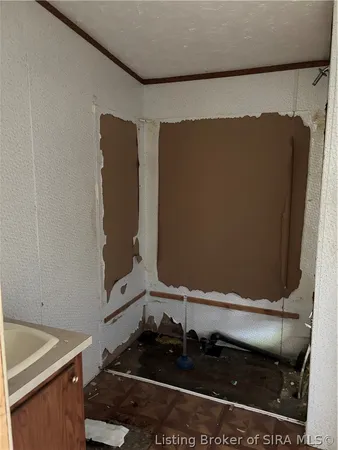 $100,000 | 261 South Main Street, Marengo, IN 47140