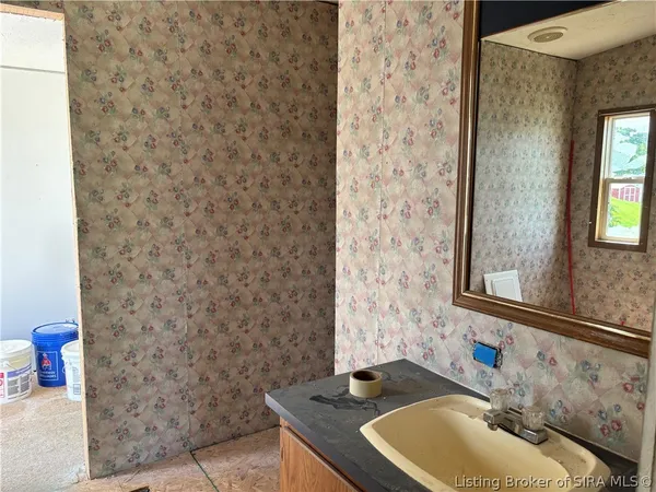 $100,000 | 261 South Main Street, Marengo, IN 47140