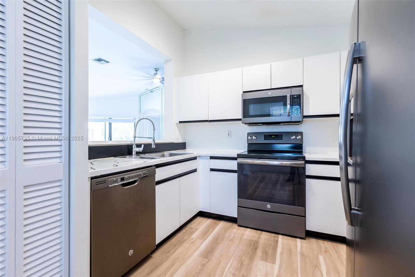 15865 Southwest 6th Place, Unit 201 Pembroke Pines, FL 33027 - Photo 31 of 80