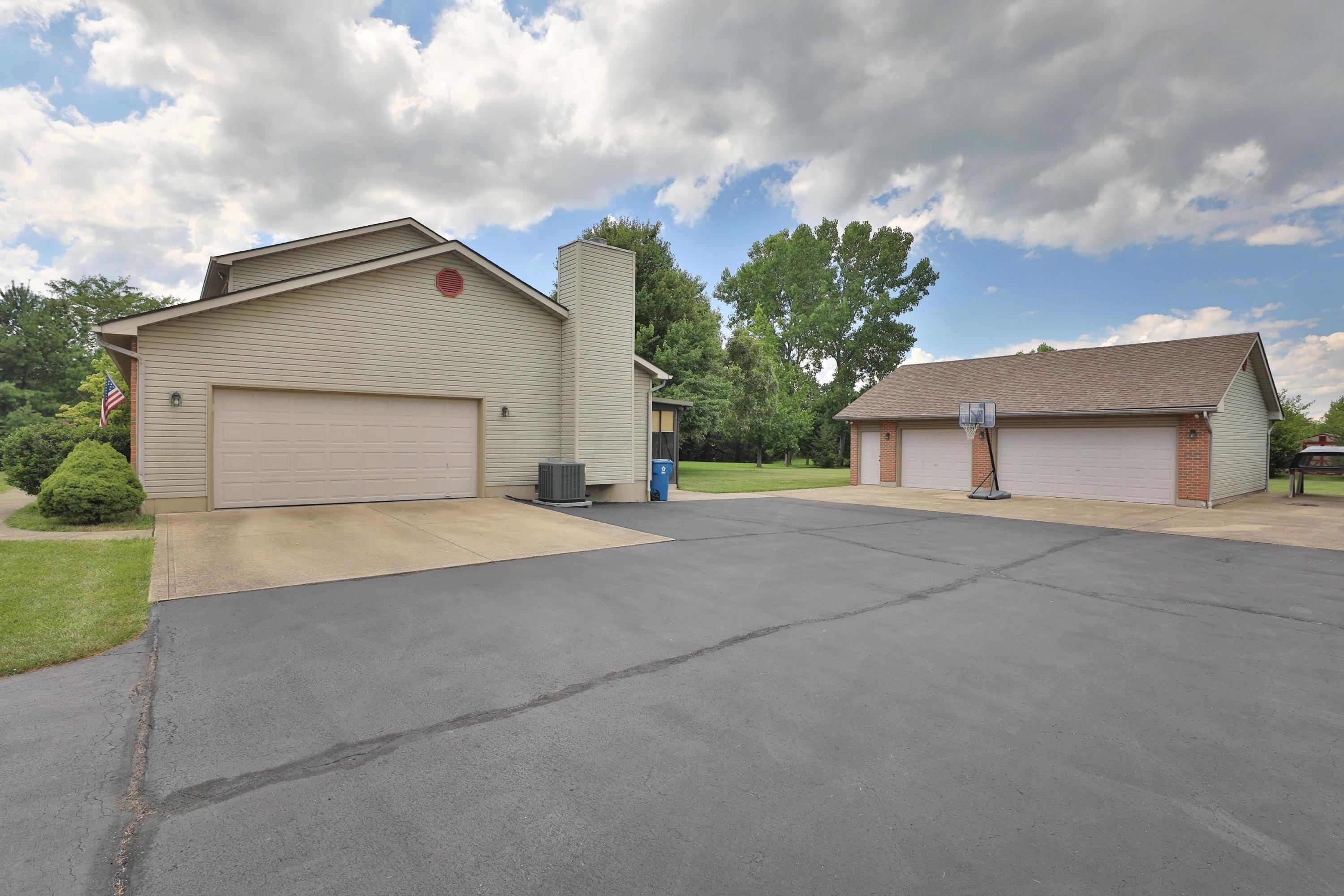 2091 Berlin Station Road Delaware, OH 43015 - Photo 39 of 48 Gallery Image 39