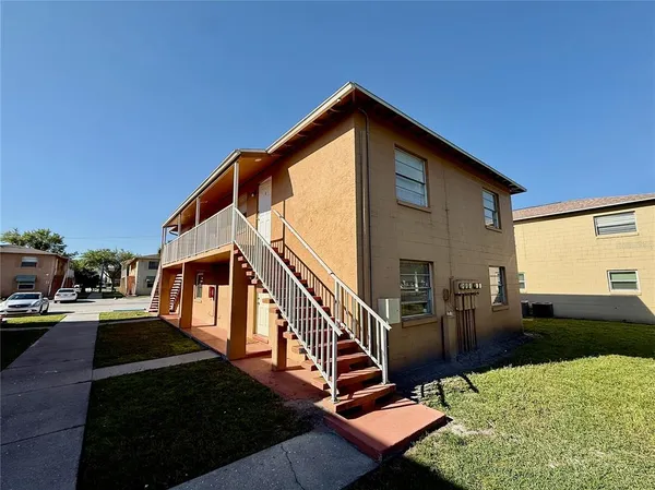 $1,295 | 733 Michigan Court, Unit 4, St. Cloud, FL 34769