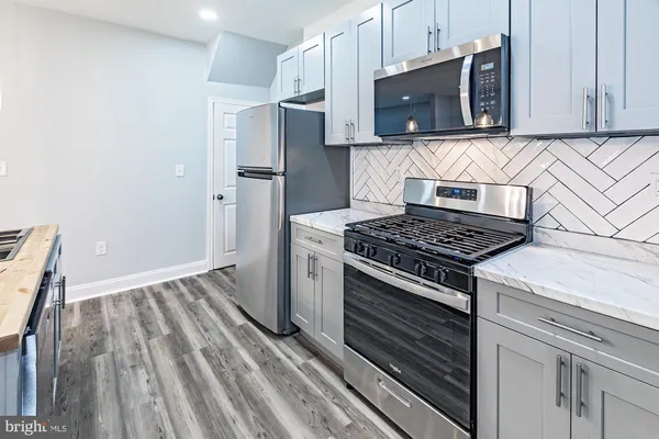 $1,800 | 207 East 25th Street, Wilmington, DE 19802