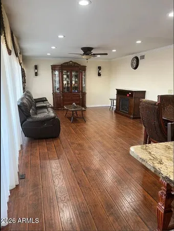 $2,250 | 6767 North 7th Street, Unit 221, Phoenix, AZ 85014