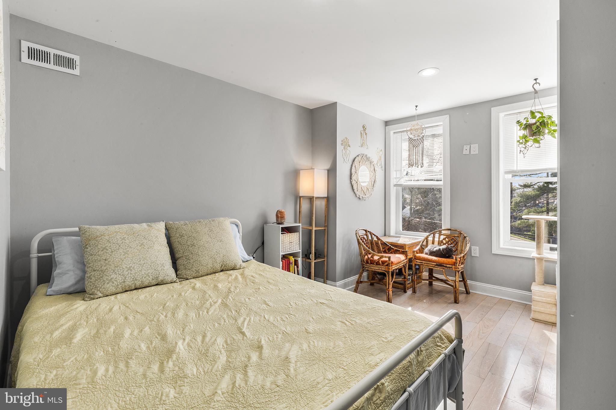 322 North 42nd Street Philadelphia, PA 19104 - Photo 23 of 25 3rd bedroom