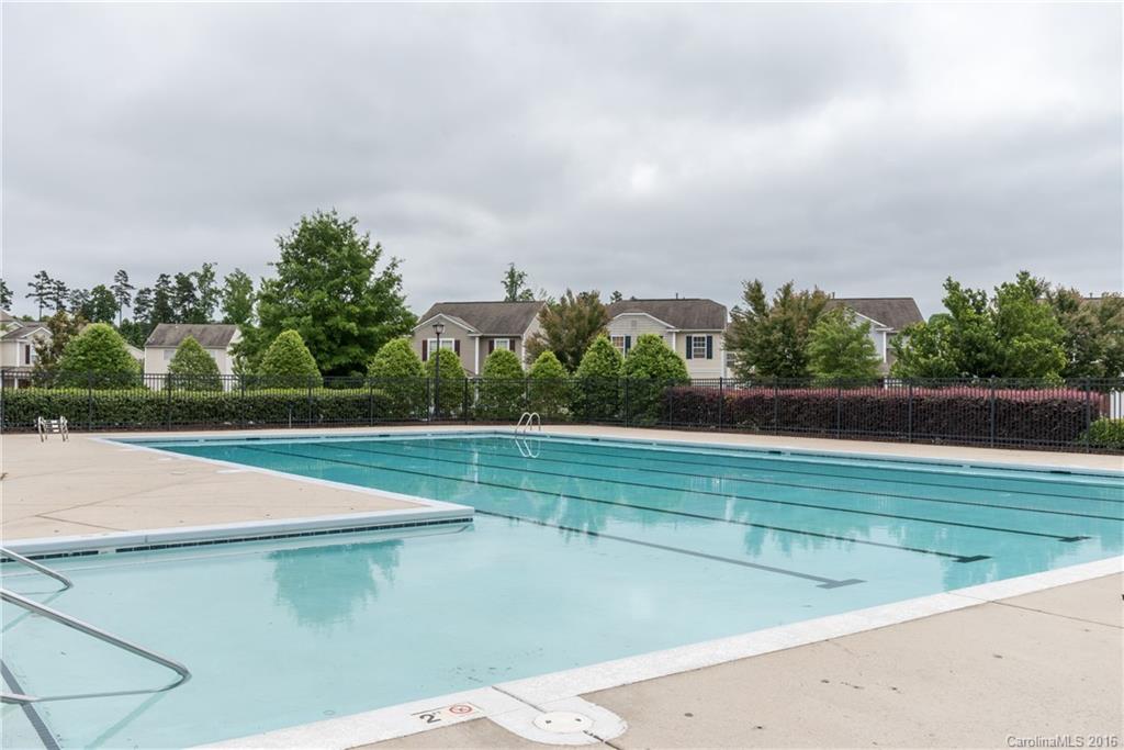 8825 Chalkstone Road Charlotte, NC 28216 - Photo 14 of 17 Gallery Image 14