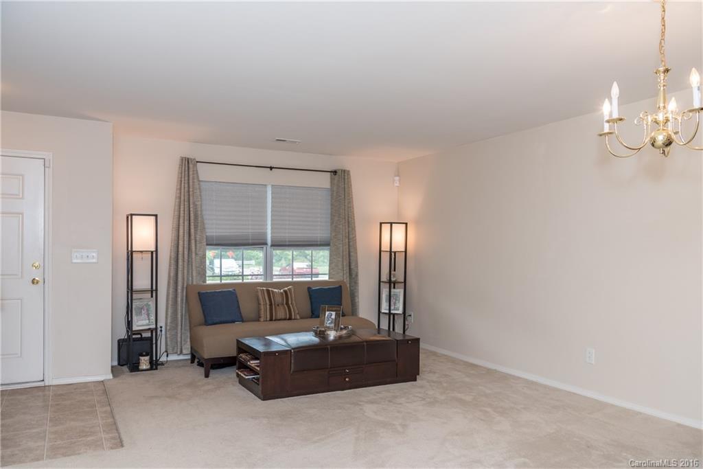 8825 Chalkstone Road Charlotte, NC 28216 - Photo 5 of 17 Gallery Image 5