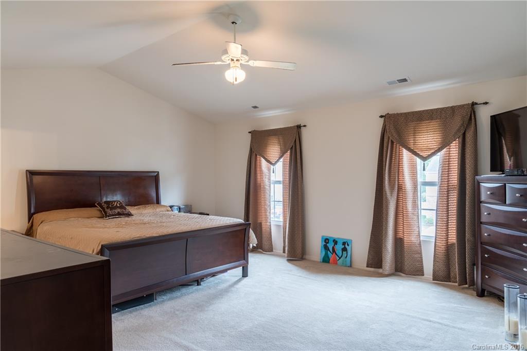 8825 Chalkstone Road Charlotte, NC 28216 - Photo 7 of 17 Gallery Image 7