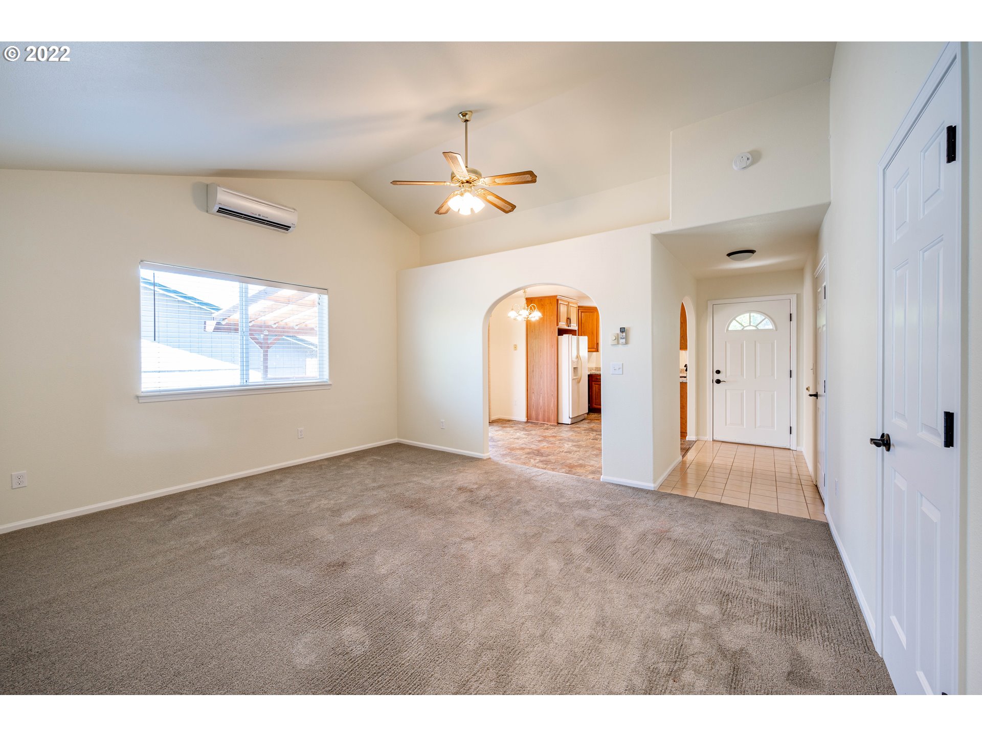 7046 Camellia Street Springfield, OR 97478 - Photo 4 of 24