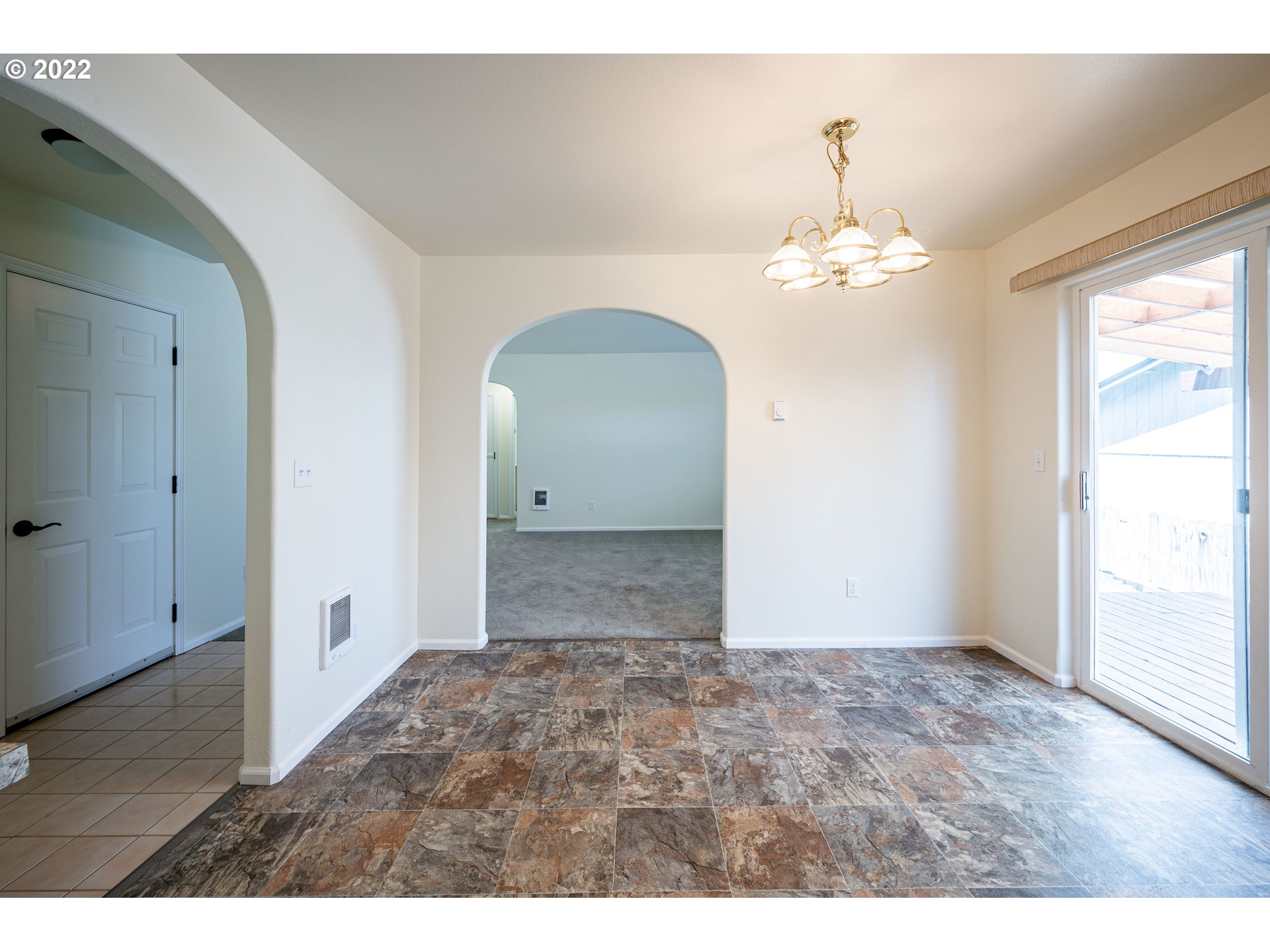 7046 Camellia Street Springfield, OR 97478 - Photo 5 of 24