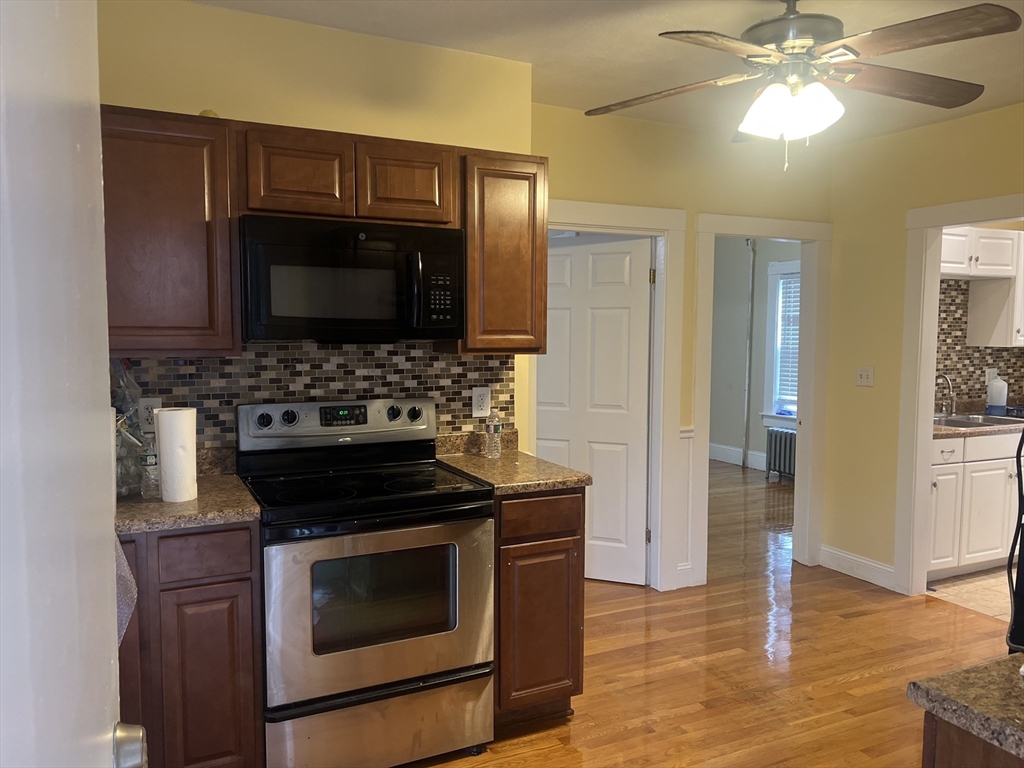 137 Crawford Street Lowell, MA 01854 - Photo 11 of 20