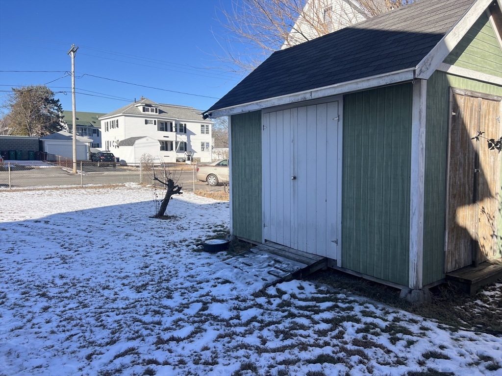 137 Crawford Street Lowell, MA 01854 - Photo 6 of 20