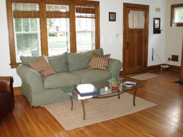 115 Brevoort Road Columbus, OH 43214 - Photo 3 of 11